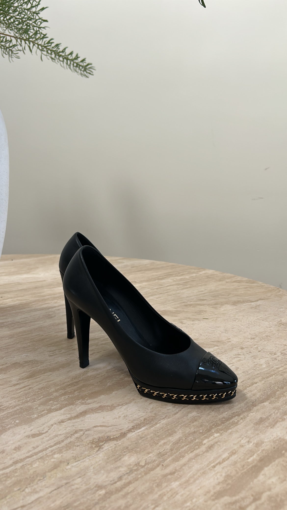 Chanel Black Pumps Size 40