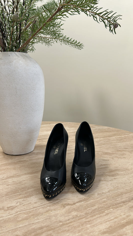 Chanel Black Pumps Size 40
